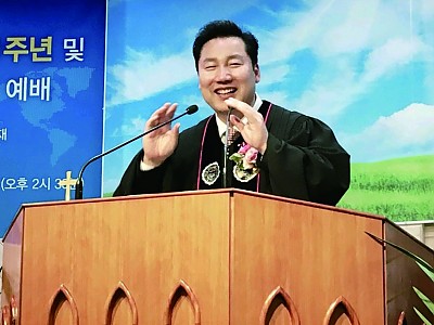 “가장 먼저 망하는 길은 변하지 않는 것”