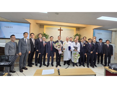 우리교회, 새 터전서 장로·집사 임직식 봉행